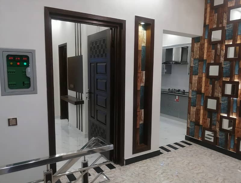 MODERN DESIGN 5 MARLA HOUSE FOR SALE IN GOOD LOCATION OF BAHRIA TOWN LAHORE 43