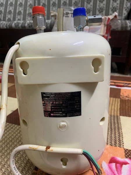 Metron Easy Electric Geyser 8