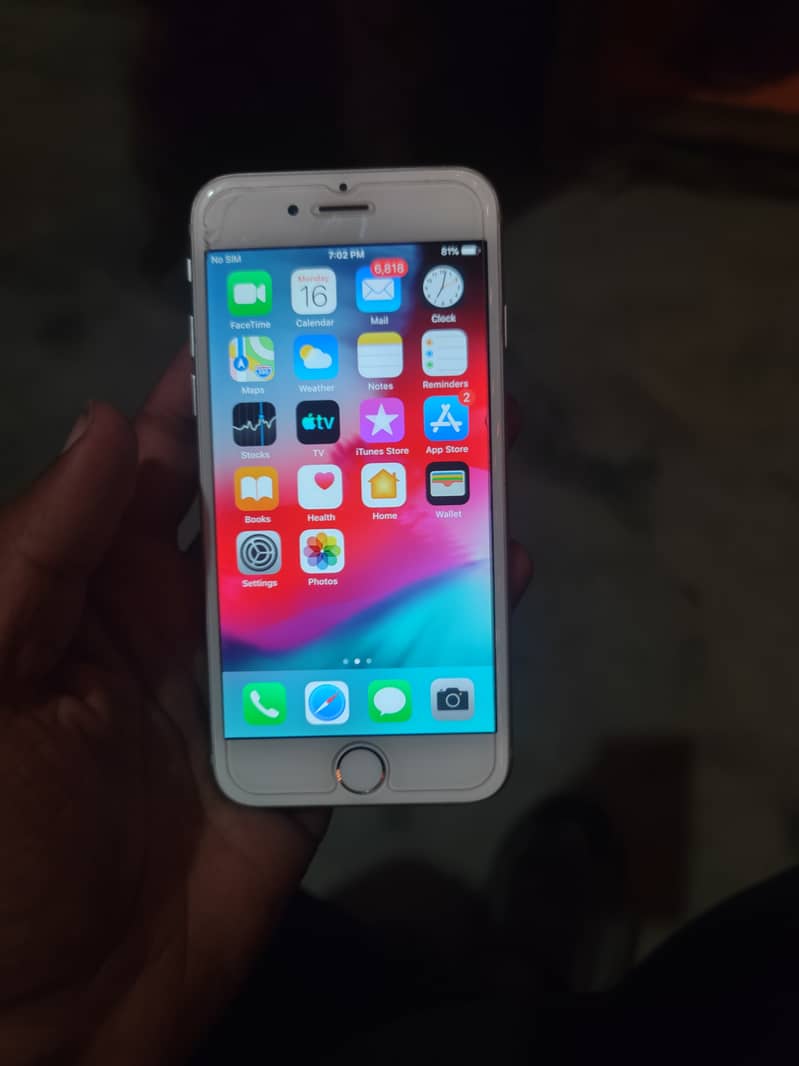 I phone 6 non pta 10/10 condition 0