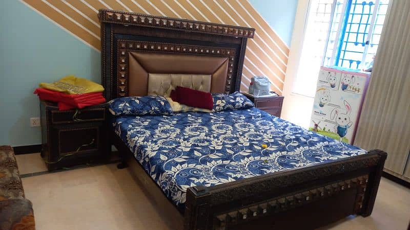 Bed set urgent sale 1