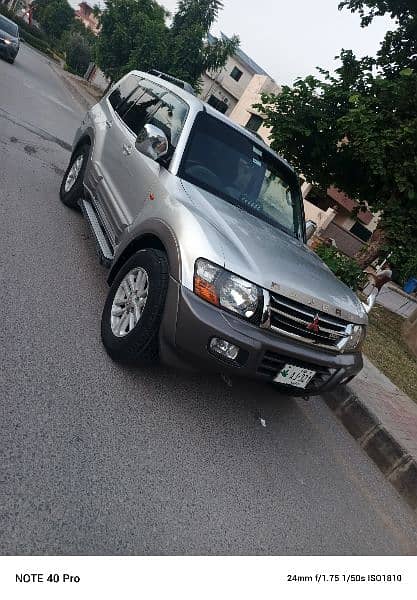 Mitsubishi Pajero 2002 0