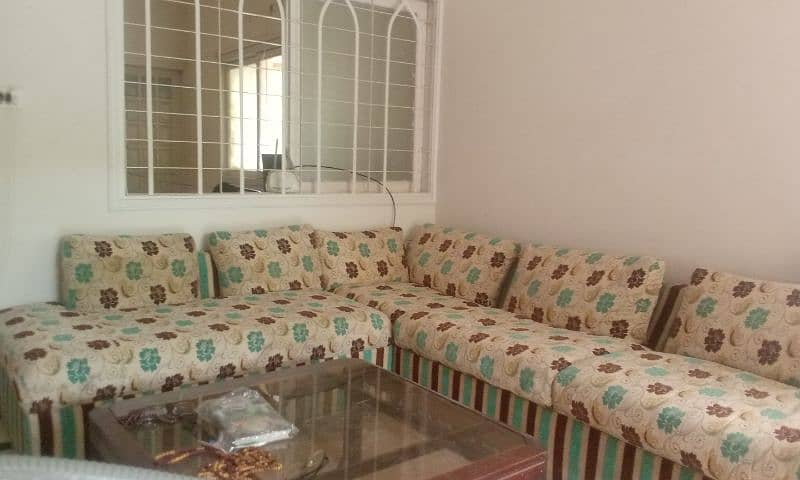 sofa set in good condition 1