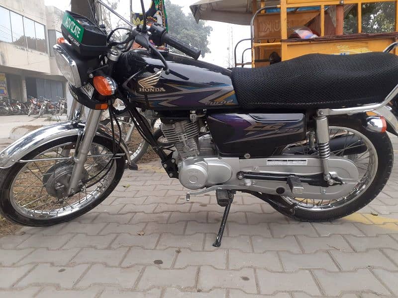 HONDA CG 125 BLACK. 2020 MODEL 0