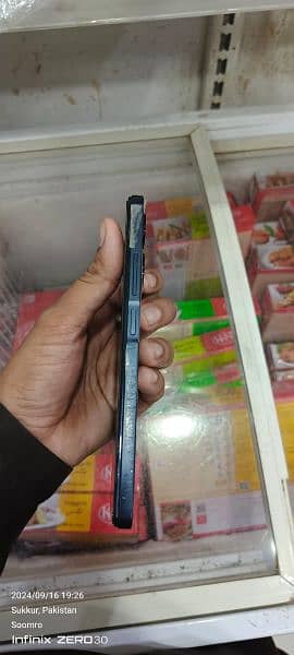 model Infinix hot 30 3