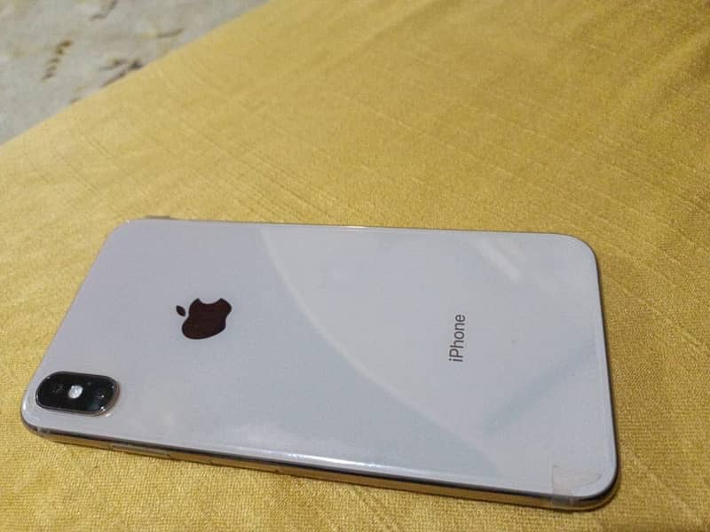 iphone xs max 64GB 80BH 1