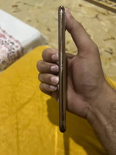 iphone xs max 64GB 80BH 3