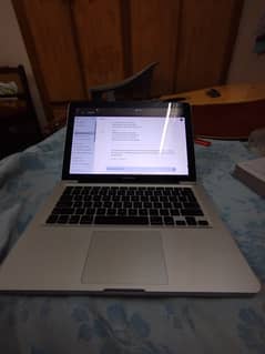 Macbook pro 2011 8gb/128gb 4th gen 10 by 10 condition