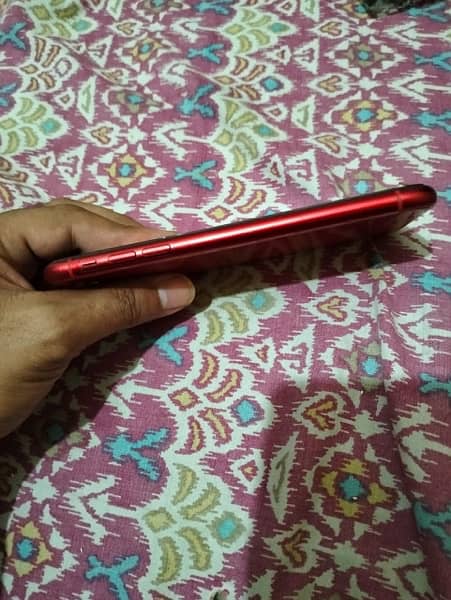 iphone 11 64 GB NON pta 3