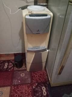 Toshiba company ka hai. frij is not working hot or cold ki machne ok h