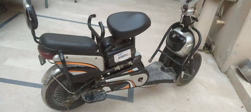 electric bicycle for sell with padals 2