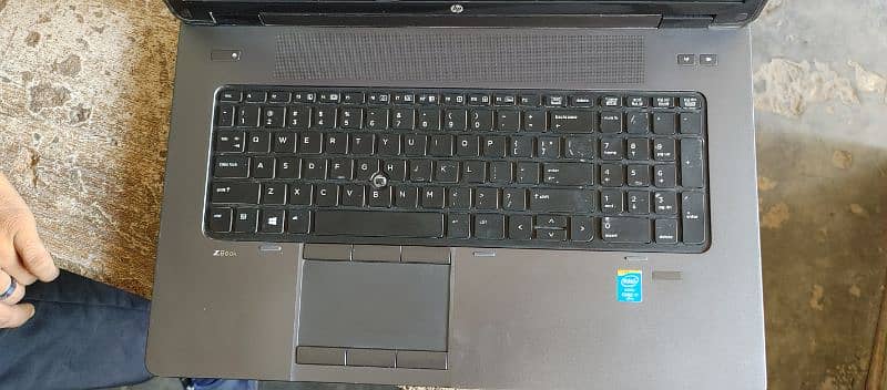 HP Z book 17 G2 8