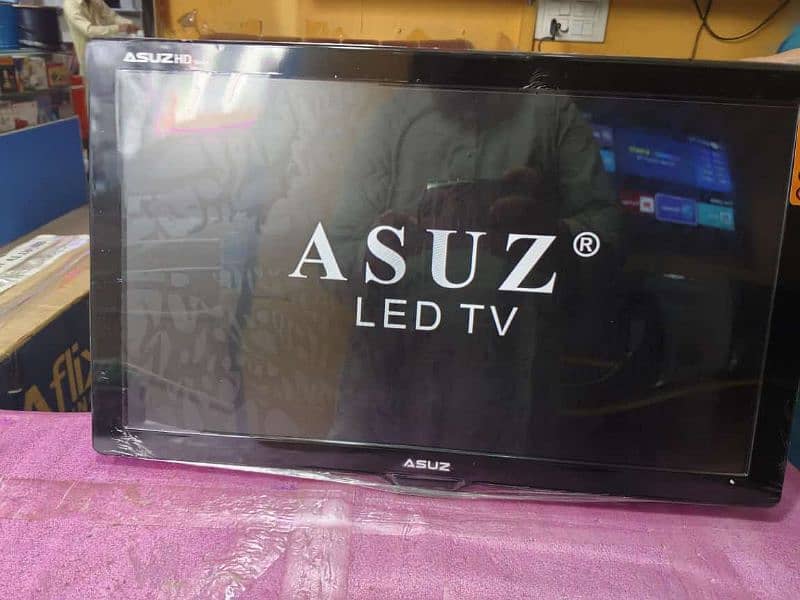 24 inch Smart WiFi LED TV 2