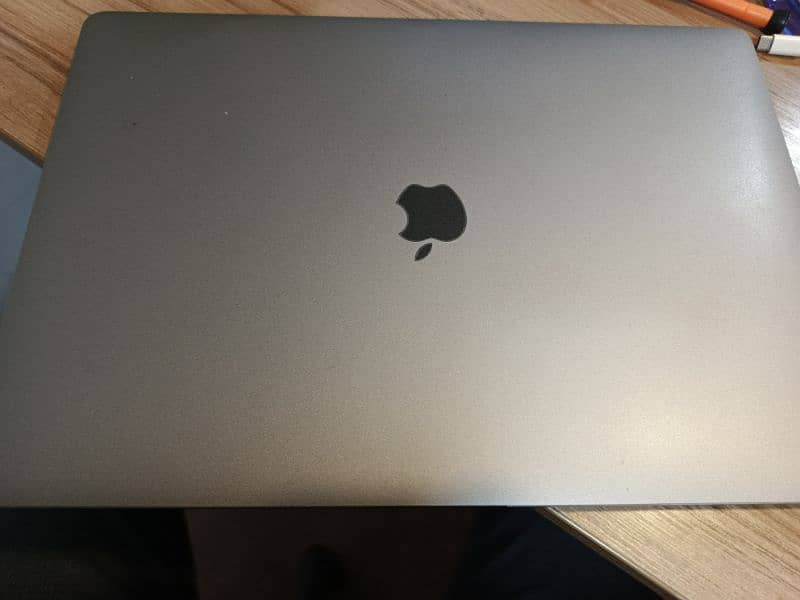 Macbook pro 2018 8