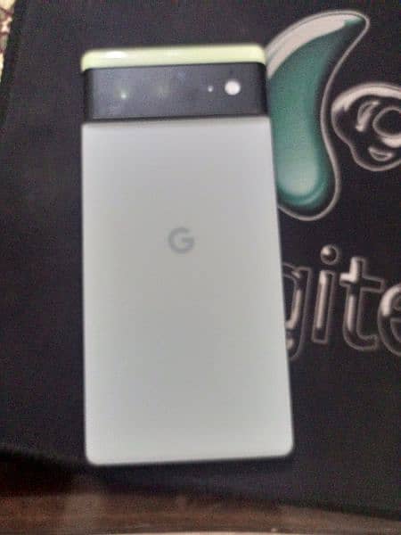 Pixel 6 10/10 pristine condition 3