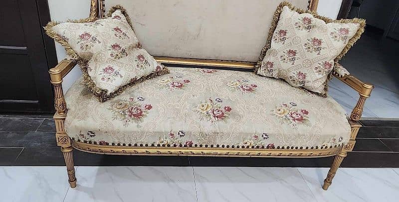 comfortable sofa 2 seater 2