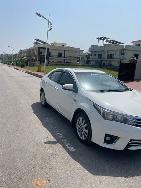 Toyota Altis Grande 2016 4