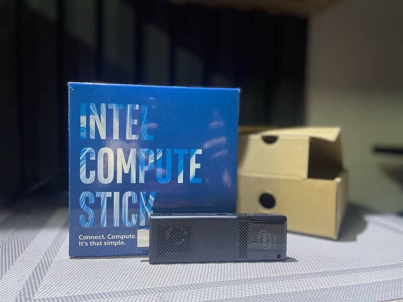 PORTABLE MINI PC INTEL COMPUTE STICK WITH GIFTS 0