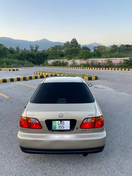 Honda Civic Oriel 2000 14