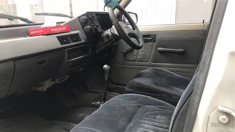 Mehran VX CNG Total Geniune 13