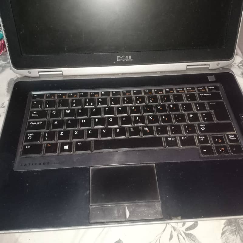 Latitude E6430 1