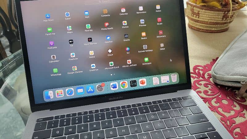 MacBook Pro 2017 13'inch for Sale 2