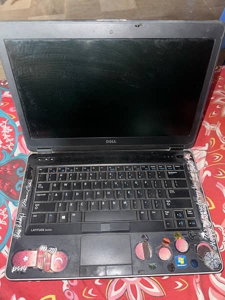 used laptop dell latitude 1