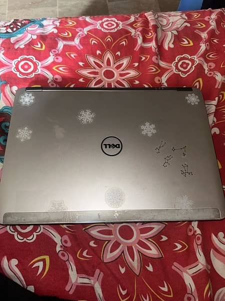 used laptop dell latitude 2