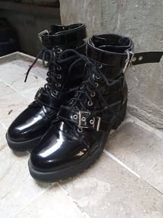 black heavy boots