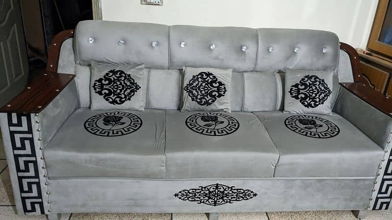 sofa set (3 seater, 2 seater, 1 seater & Table) 3