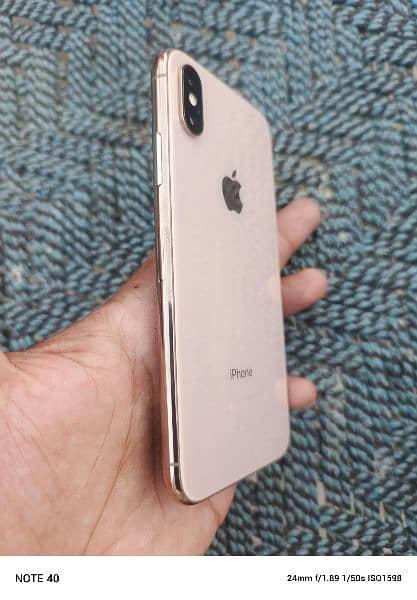 iphone XS 64GB non PTA 3