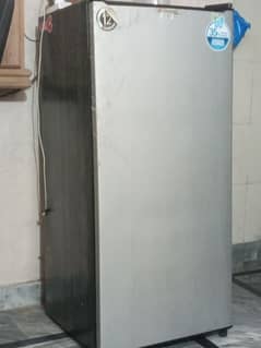 pkr 38000 dawlance fridge