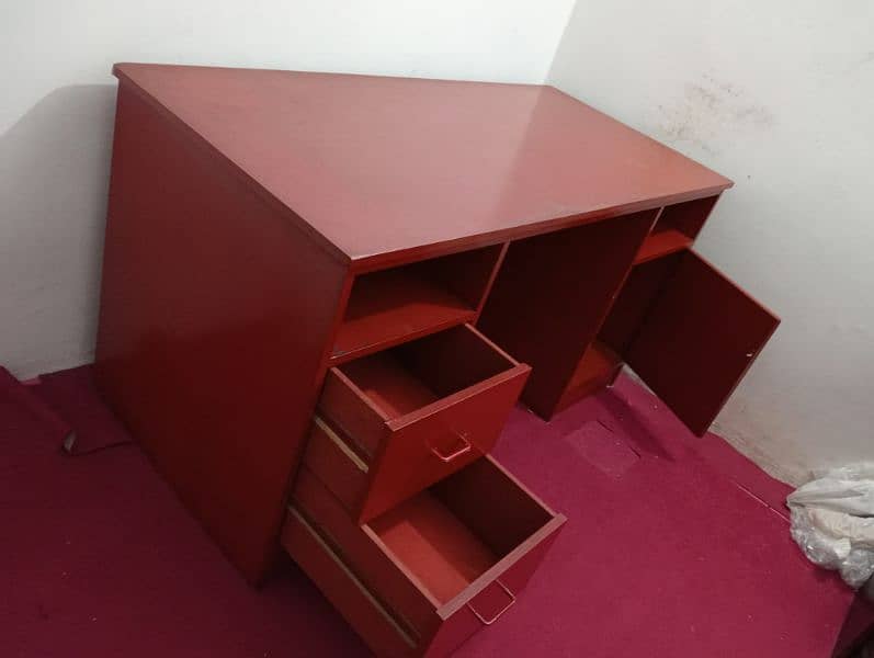 Stunning Red Wood Study Table 0