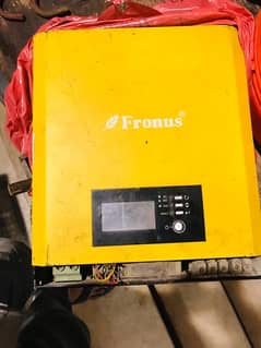 Fronus 2.6kva titanium