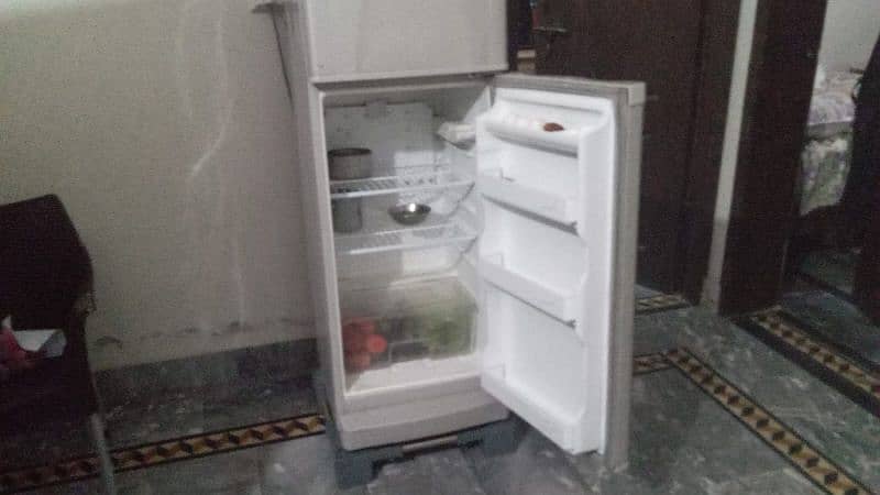 Dawalance Refrigerator Medium 2