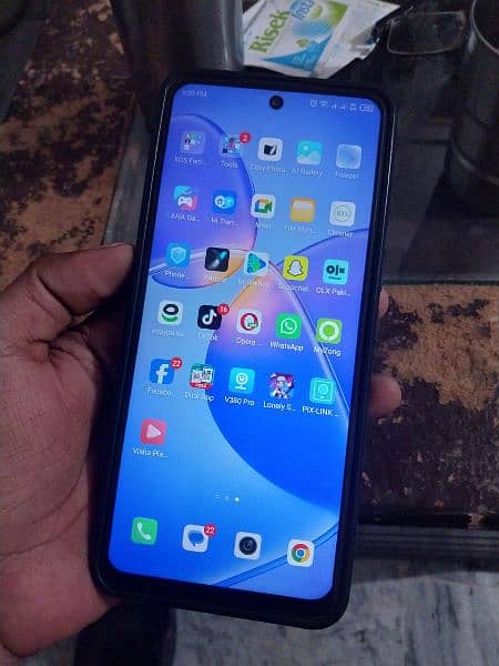 infinix hot 12play. 4+3GB ram 64GB rom. complete box all ok. exchange 5