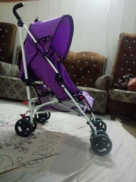 Travelling baby stroller 1