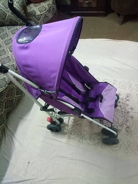 Travelling baby stroller 3