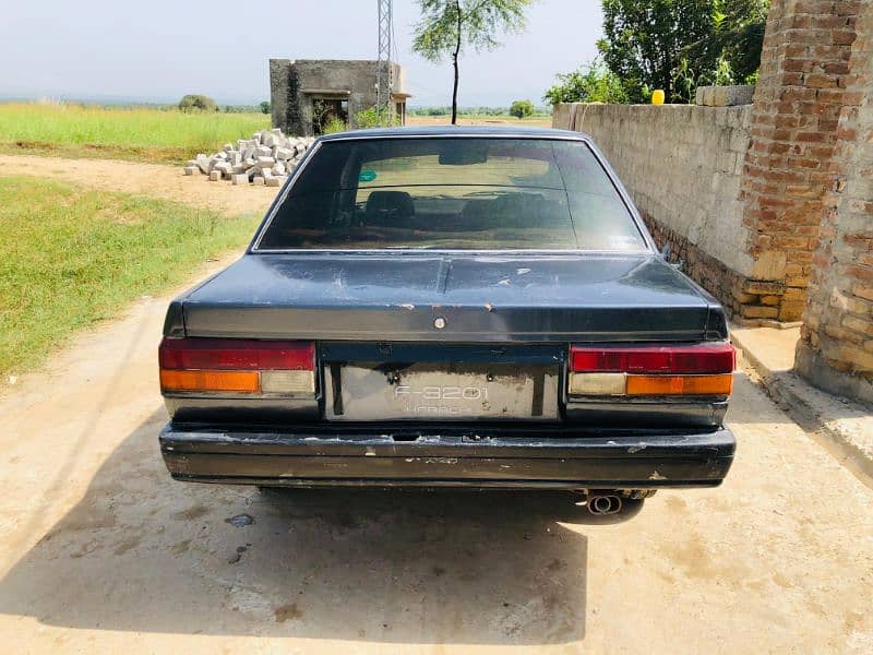 Nissan Sunny 1986 6