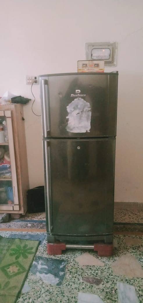 Dawlance fridge with 2 doors. Original compressor. Elegant design. 4