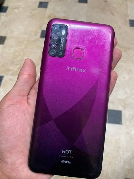 Infinix Hot 9  4Gb Ram 64Gb Memory One Hand Used 1