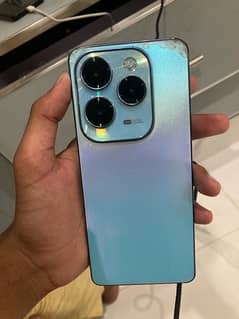 infinix  Hot 40 pro