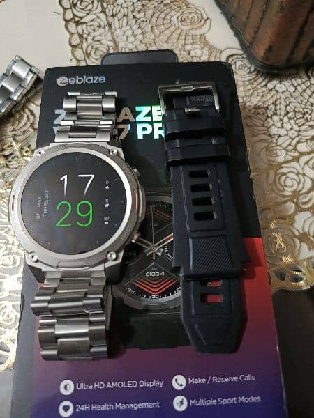 ZEBLAZE VIBE 7 PRO
Invincible Rugged Lifestyle
 Calling Smartwatch 12