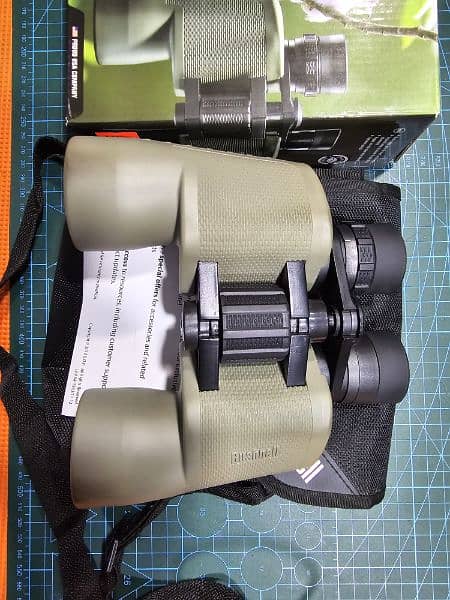 Bushnell 8x40x Binocular 2