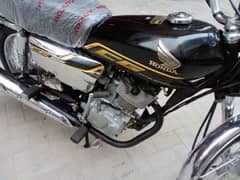 Honda 125 Hyderabad number 21 model