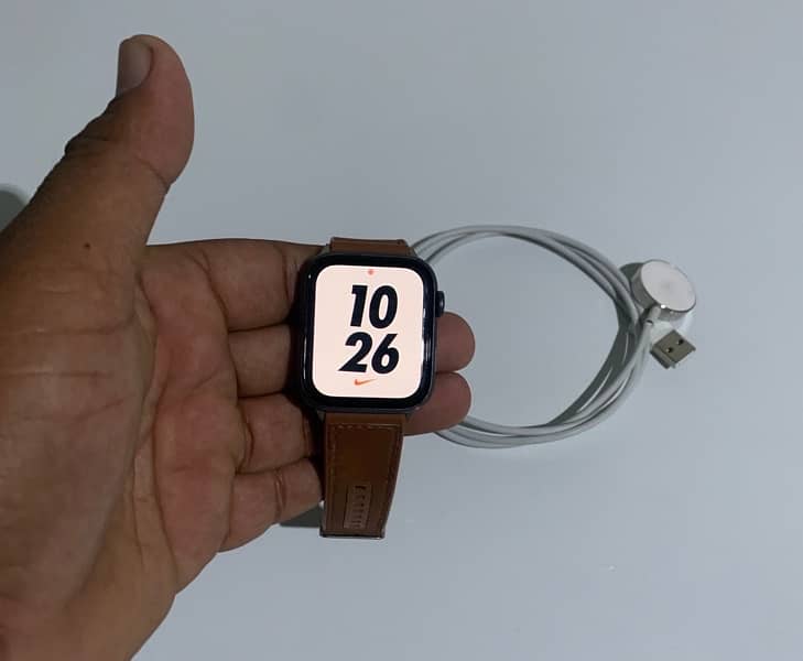 APPLE WATCH SERIES 6 (44mm) 1