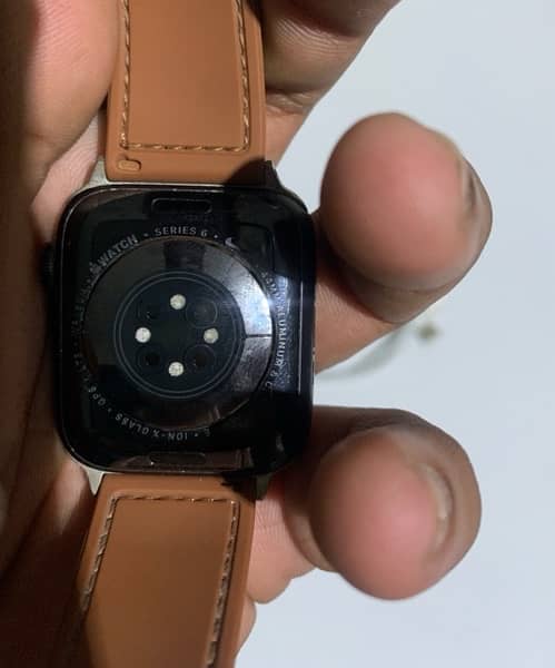 APPLE WATCH SERIES 6 (44mm) 4