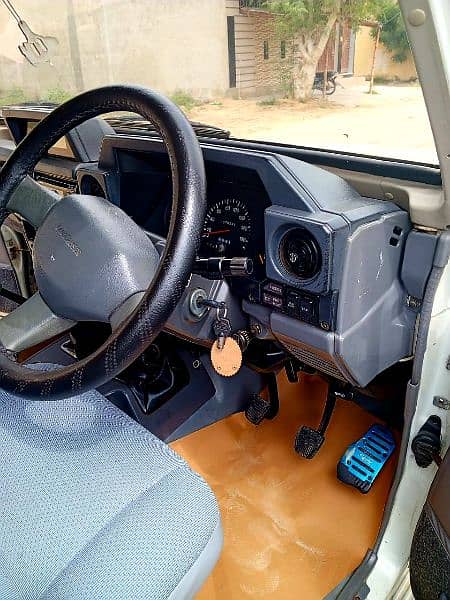 Toyota Land Cruiser 1986 zx 4/4 9