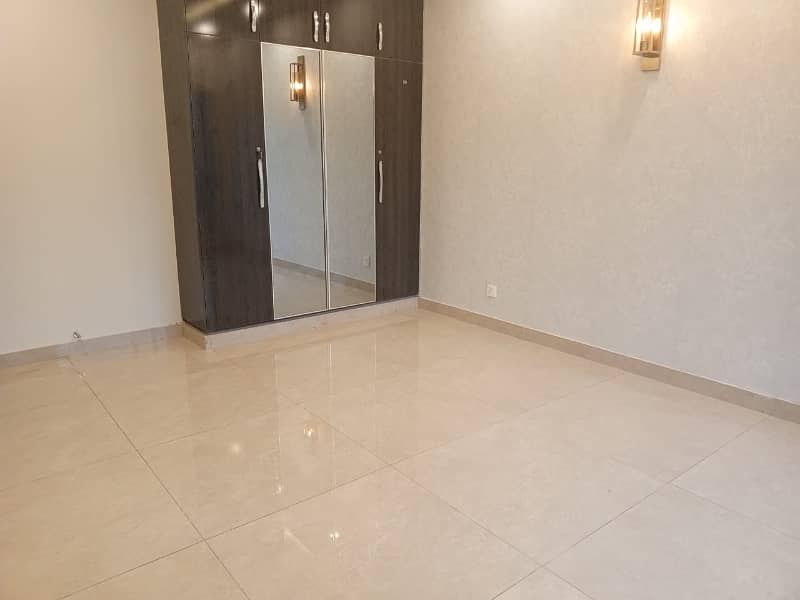 Dha phase 8 Ex Air Avenue 10 marla full house for rent 2