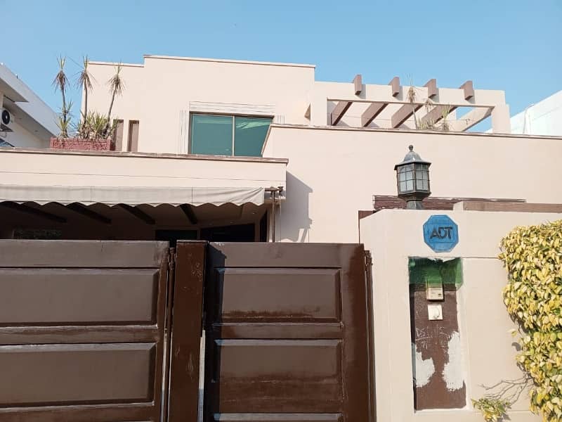 Dha phase 4 kanal full house for rent 0