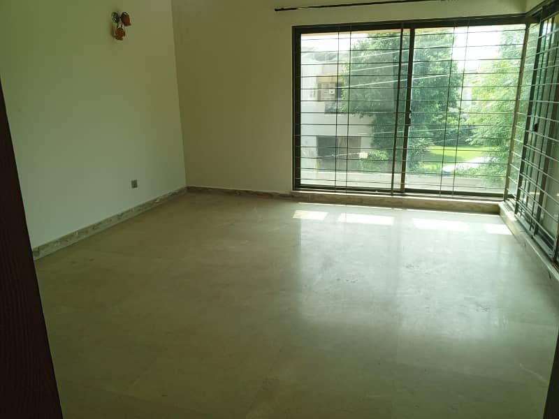 Dha phase 4 kanal full house for rent 13